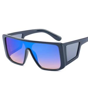 نظارات شمسية رياضية مصنوعة حديثًا بشعار مخصص للرجال والنساء نظارات شمسية مقاومة للرياح لركوب الدراجات بإطارات زرقاء وسوداء للجري الخارجي - Product Image 4