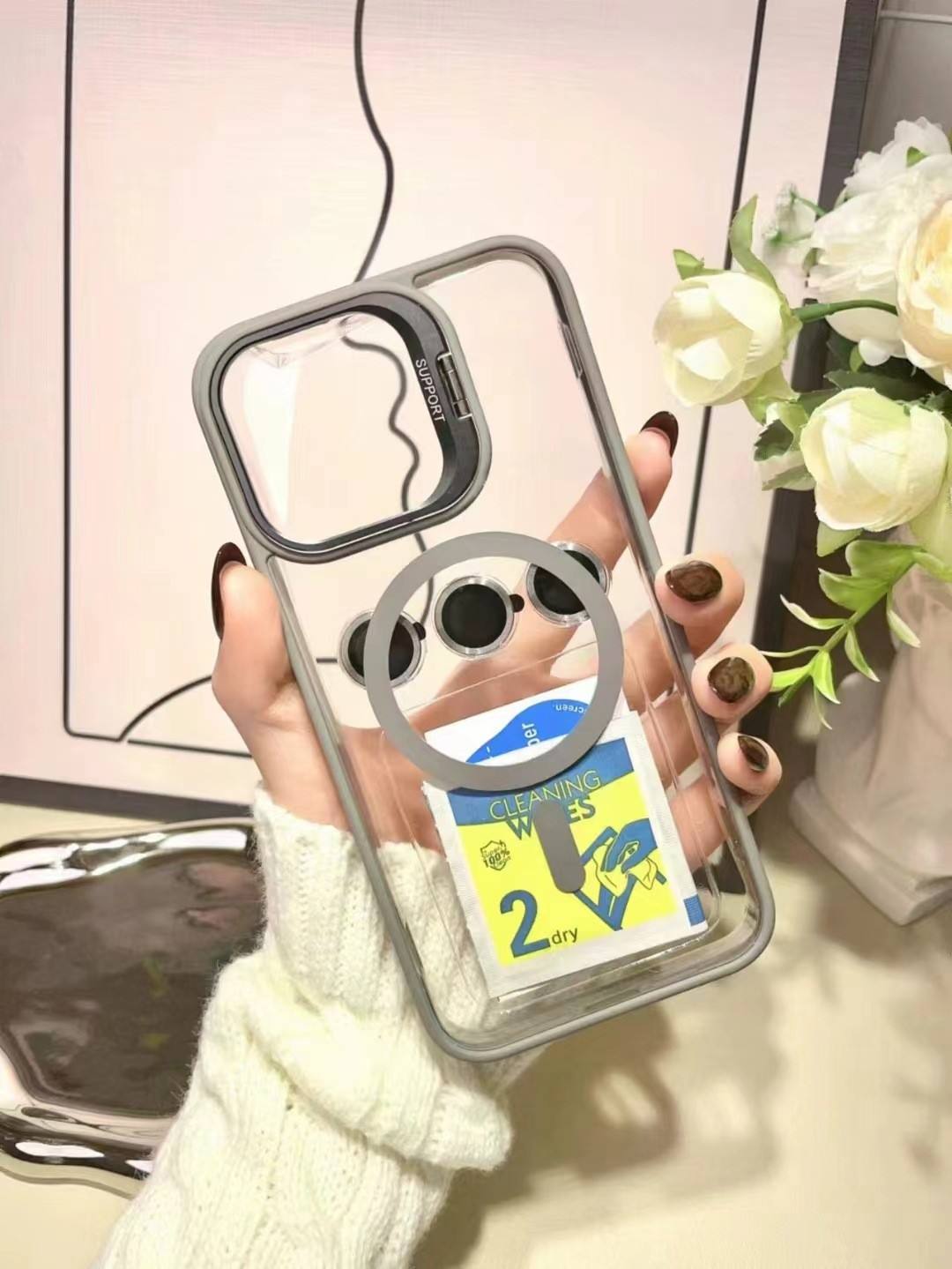 สีเทาเข้ม