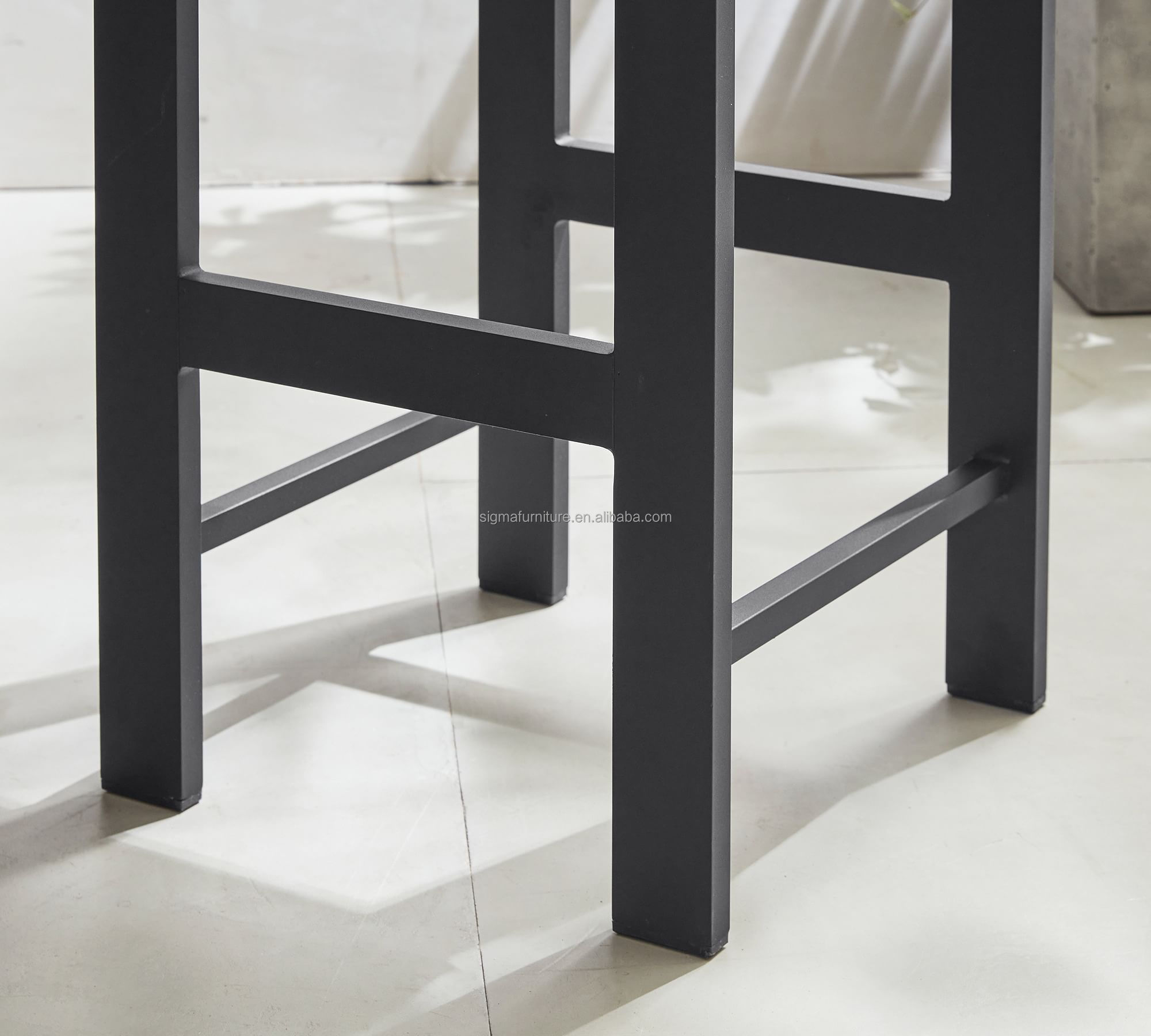 Wholesale low price metal aluminum outdoor counter bar stool high leg chair chaise