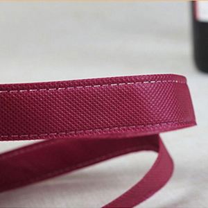 Sacs de courses personnalisés en non-tissé rouge bordeaux, écologiques, pliables, de qualité professionnelle, en gros, fabriqués en usine - Product Image 2