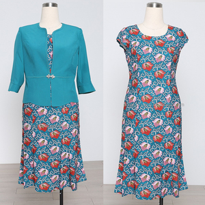 Promotion Usine : Nouvelle Robe Imprimée Taille Plus pour Femme, Style Princesse Africaine, avec Manteau Uni, Idéale pour l'Église - Product Image 6