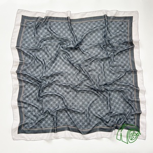 <span class=keywords><strong>Pañuelo</strong></span> Cuadrado Multiusos con Estampado Floral <span class=keywords><strong>de</strong></span> Enredaderas, Borde Ondulado Festoneado, <span class=keywords><strong>Pañuelo</strong></span> para la Cabeza, Decoración para Bolsos, Bandana para Salidas Diarias - Product Image 5
