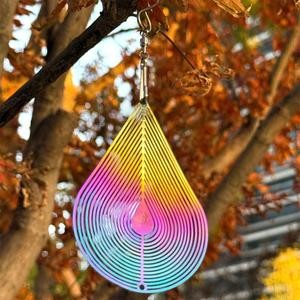 Moulin à vent métallique en forme de goutte d'eau arc-en-ciel, ornement suspendu rotatif 3D, décoration de jardin et de terrasse extérieure, art cinétique, carillon éolien - Product Image 3