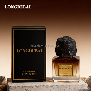 Botella de Perfume de Vidrio Cuadrada Transparente Vacía de 30ml 50ml 100ml con Pulverizador de Bomba y Piedra de Jade, con Caja de Regalo, Personalizable, Superventas - Product Image 1