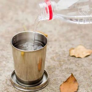 แก้วน้ำสแตนเลสสีเงินแบบคลาสสิก เก็บความร้อน พกพาสะดวก สำหรับเดินทาง แคมป์ปิ้ง พับได้ ยืดหดได้ - Product Image 1