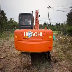 Mini-excavatrice sur chenilles 7,5T avec godet de terrassement, moteur Komatsu 65KW, composants essentiels : moteur, engrenage, roulement - Occasion - Product Image 3