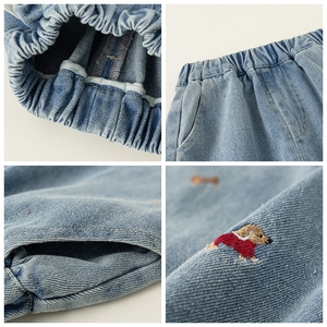 เสื้อผ้าเด็กสำหรับฤดูใบไม้ผลิและฤดูใบไม้ร่วงกางเกงยีนส์ขากว้างปักลายอเนกประสงค์สวมใส่สบายน่ารักสำหรับเด็กผู้หญิง - Product Image 2