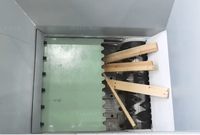 Pencacah Listrik Satu Poros dengan Gearbox dan Kontrol Otomatis, Layar yang Dapat Disesuaikan untuk Pengontrol Ukuran Sampah