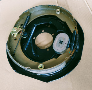 Ensemble d'essieu de remorque pour essieu de remorque de 12 po x 2 po, capacité 4000-7000 lb - Product Image 3