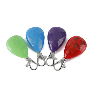 <span class=keywords><strong>Collar</strong></span> <span class=keywords><strong>LED</strong></span> Recargable para Perros con Colgante de Diamante Sólido, Accesorio Hecho de Plástico - Product Image 5