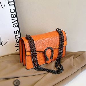 High-quality PU <b>Material</b> Handbag. Luxurious Designer Handbag. With Chain Decoration.8905 - Product Image 6