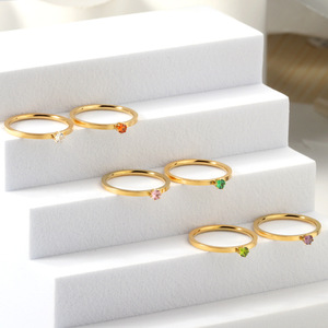 แหวนแฟชั่นชุบทอง 18k แหวนวงเรียบสำหรับผู้หญิง สแตนเลสประดับเพชรเม็ดเดียว แหวนนิ้วชี้ ของขวัญเครื่องประดับ - Product Image 3