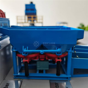 Concasseur à mâchoires avec <span class=keywords><strong>moteur</strong></span> diesel pour usine de concassage de minerais et de pierres - Product Image 2