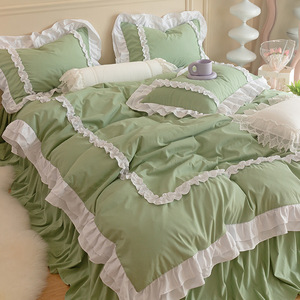 Set di Biancheria da Letto di Alta Qualità Stile Principessa, 4 Pezzi con Copriletto in Pizzo, Copripiumino Impermeabile in Cotone Lavato per Camera da Letto - Product Image 4