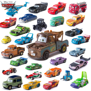 Cars Scala 1:55 Modellino Auto per Bambini in Lega Metallica e Plastica a Iniezione con Personaggi Saetta, Cricchetto, Jackson Storm, The King Idea Regalo - Product Image 2