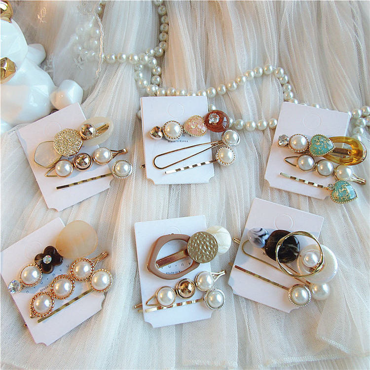 FASHION Set of 3 hair clips  - Women\'s Fashion Accessory 3Pcs Pearl Tassel Hair Clip Set | Flower Rhinestone Gold  main image 4