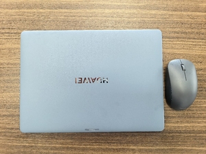 HUAWEI MateBook Pro 14.2 นิ้ว จอ OLED ป้องกันแสงสะท้อน Kirin X90 HarmonyOS 5 แรม 24GB+512GB แล็ปท็อปธุรกิจน้ำหนักเบาพิเศษ - Product Image 1