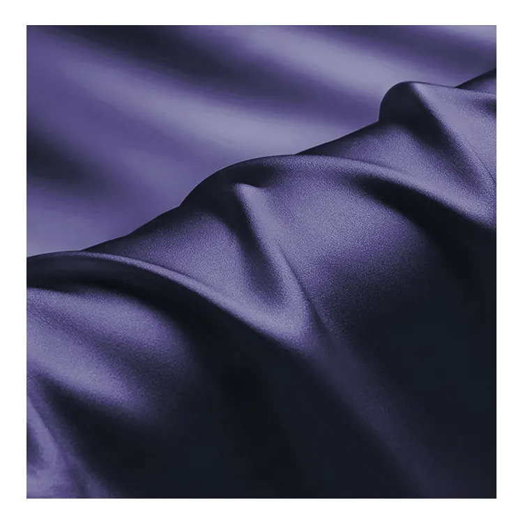 Color personalizado mancha de seda cruda pura Morera 16mm Material de tela de seda 100% Charmeuse de seda para vestidos No.16 color púrpura