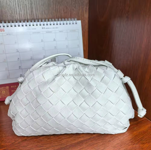 Ultima Borsa Cloud in Pelle Scamosciata PU da Donna, Borsa in Finta Pelle Scamosciata Invernale e Autunnale, Borsa da Sera per Feste - Product Image 3