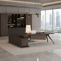 Table de bureau exécutive convertible moderne de luxe en acier inoxydable pour bureau de PDG, bureau de direction haut de gamme avec finition polie miroir