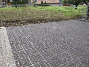 Système de soutien au sol en grille de gravier HDPE Sunsbuild - Imperméable, haute résistance à la compression pour allée, jardin, chemin extérieur - Product Image 6