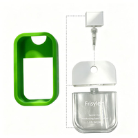 Vente en gros Mini vaporisateur désinfectant pour les mains avec support en silicone Bouteilles de pulvérisation de parfum en plastique personnalisées