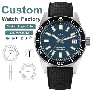 นาฬิกาดำน้ำอัตโนมัติคลาสสิกสำหรับผู้ชาย OEM พร้อมโลโก้สั่งทำพิเศษ กันน้ำ 20ATM กระจกแซฟไฟร์ เรืองแสง ขอบเซรามิก สายยาง - Product Image 1