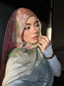 अच्छी डिजिटल प्रिंटेड मोडल हिजाब का प्रीमियम 100% प्रतिशत मोडल कपड़े, महिलाओं के कपड़े - Product Image 6