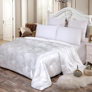 لحاف صيفي من الحرير الأبيض مصنوع يدويًا من YongHo * من YongHo ، تصميم مرقع دافئ وخفيف الوزن للفندق - Product Image 2