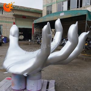 Patung Tangan Fiberglass Kustom yang Dicat untuk Dekorasi Lanskap Taman Ruang Hijau Luar Ruangan - Product Image 3