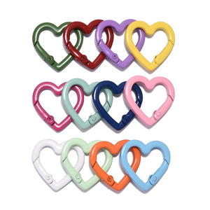 Màu hợp kim hình trái tim vòng chìa khóa hình trái tim Carabiner kích hoạt snap clip nối mùa xuân dây móc khóa - Product Image 1