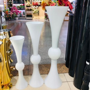 Venta al por mayor alto blanco dorado claro cristal trompeta floreros para boda centros de mesa de moda barato - Product Image 2