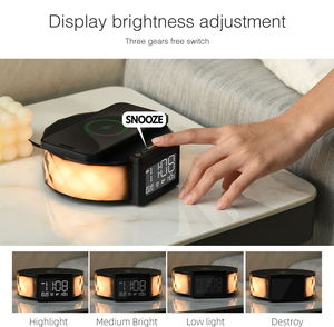 <span class=keywords><strong>2025</strong></span> <span class=keywords><strong>New</strong></span> Arrival <span class=keywords><strong>RGB</strong></span> 15 Wát sạc không dây LED Đồng Hồ đèn điều khiển cảm ứng ABS đen Shade với USB nguồn điện cho phòng ngủ - Product Image 5