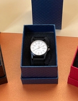 Offre spéciale Boîtes porte-papier pour montre unique personnalisées de luxe Emballage rectangulaire avec oreiller pour le voyage Petites boîtes à bijoux élégantes