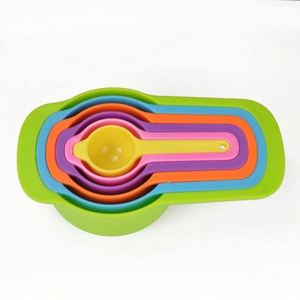 Ensemble de 6 cuillères et tasses à mesurer en plastique PP multicolores arc-en-ciel, écologiques et économiques pour la cuisine - Product Image 5