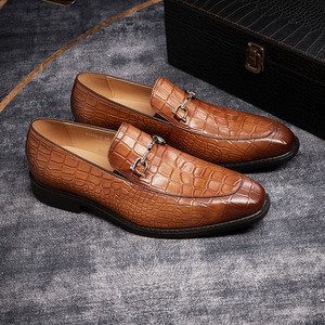 Mocassins pour hommes, chaussures formelles pour mariages, dîners et tenues professionnelles, cuir véritable respirant pour les occasions professionnelles et formelles - Product Image 5