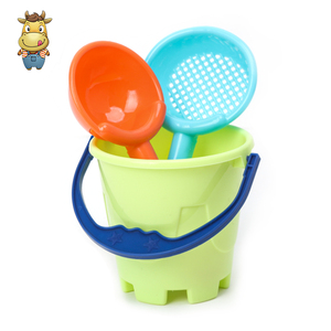 Ensemble de seaux de plage pour enfants 5 pièces, mini seaux en plastique, pelle, râteau, tamis, jouet de plage d'été pour l'extérieur, cadeau de fête, vente en gros - Product Image 5