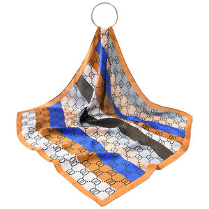 <span class=keywords><strong>Foulard</strong></span> carré en <span class=keywords><strong>soie</strong></span> polyester imprimé motif lettres D, 70 cm, pour femme musulmane, collection printemps, transfrontalier <span class=keywords><strong>AliExpress</strong></span> - Product Image 3