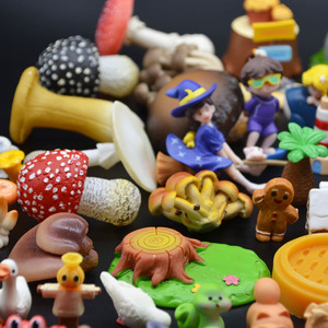 Wholesale Hot <strong>Sale</strong> Cute Mini Figurine Miniature Antique Mini Statue People Animals Pond Flower <strong>Gnomes</strong> Garden Decoration <strong>for</strong> <strong>Sale</strong> - Product Image 4