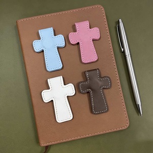 Segnalibri Magnetici Personalizzati in Ecopelle, Segnapagina Magnetico, Regalo per Lettori, Segnalibro in Similpelle Inciso al Laser - Product Image 3