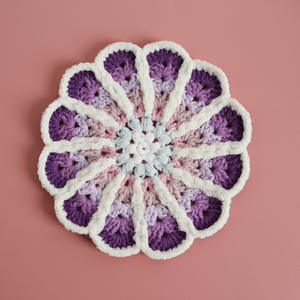 Posavasos Pequeño Degradado Hecho a Mano, Ecológico, Diseño Moderno, Aislamiento <span class=keywords><strong>de</strong></span> Lana, Reutilizable, 5 Pulgadas <span class=keywords><strong>de</strong></span> Diámetro, Tapete <span class=keywords><strong>de</strong></span> <span class=keywords><strong>Ganchillo</strong></span> <span class=keywords><strong>de</strong></span> Tela - Product Image 4