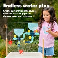 La table sensorielle comprend 26 tuyaux d'accessoires Spinners Water Wheel Paint Crayons et plus de table d'eau extérieure pour les tout-petits de 3 ans et plus