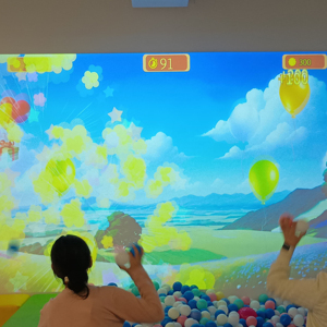 WEDIDIT Jeux de fête d'<span class=keywords><strong>anniversaire</strong></span> amusants et interactifs pour les parents et les enfants - Jeux de mur de ballons à grand écran sur le thème des ballons (plastique) - Product Image 3