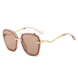 Lunettes de soleil légères pour femmes, lunettes de soleil polarisées à la mode pour femmes - Product Image 4