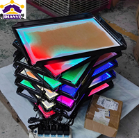 Cadre de boîte à lumière LED RGB personnalisé en usine, présentoir d'art en acrylique pour les marques de vente au détail et de commerce électronique