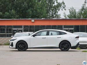 2025 Nouveaux véhicules énergétiques Chine Marque Chang-an UNI-V Offre Spéciale - Product Image 5