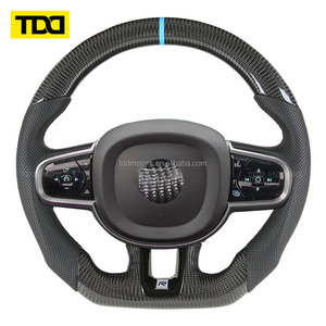 Volant en fibre de carbone véritable TDD compatible avec Volvo XC60 XC90 XC40 S60 S90 XC70 S60 S80 S90 - Product Image 1