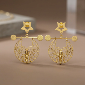 Nouveauté : Ensemble de boucles d'oreilles pendantes uniques en forme d'étoile et d'abeille, plaqué or, design ethnique classique, pour femmes et unisexe, idéal pour les soirées - Product Image 3