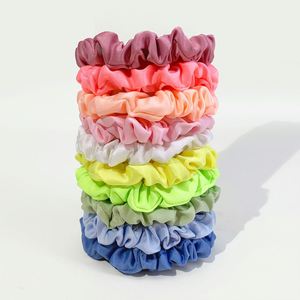 Chouchous pour cheveux en satin de soie doux, couleur unie, avec élastiques, style européen et américain, pour filles tendance - Product Image 3