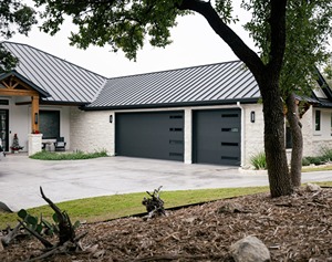 <span class=keywords><strong>Porte</strong></span> <span class=keywords><strong>de</strong></span> <span class=keywords><strong>garage</strong></span> sectionnelle <span class=keywords><strong>motorisée</strong></span> en acier galvanisé avec cadre en aluminium <span class=keywords><strong>de</strong></span> style moderne - Product Image 1